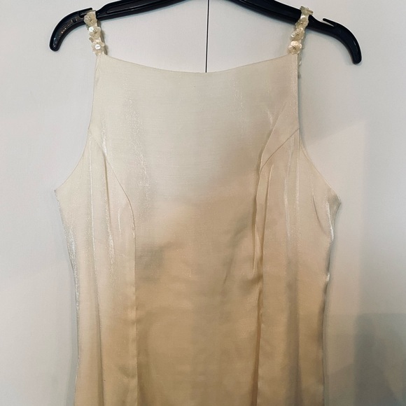 Off white satindress long with strap pearl - Picture 4 of 7